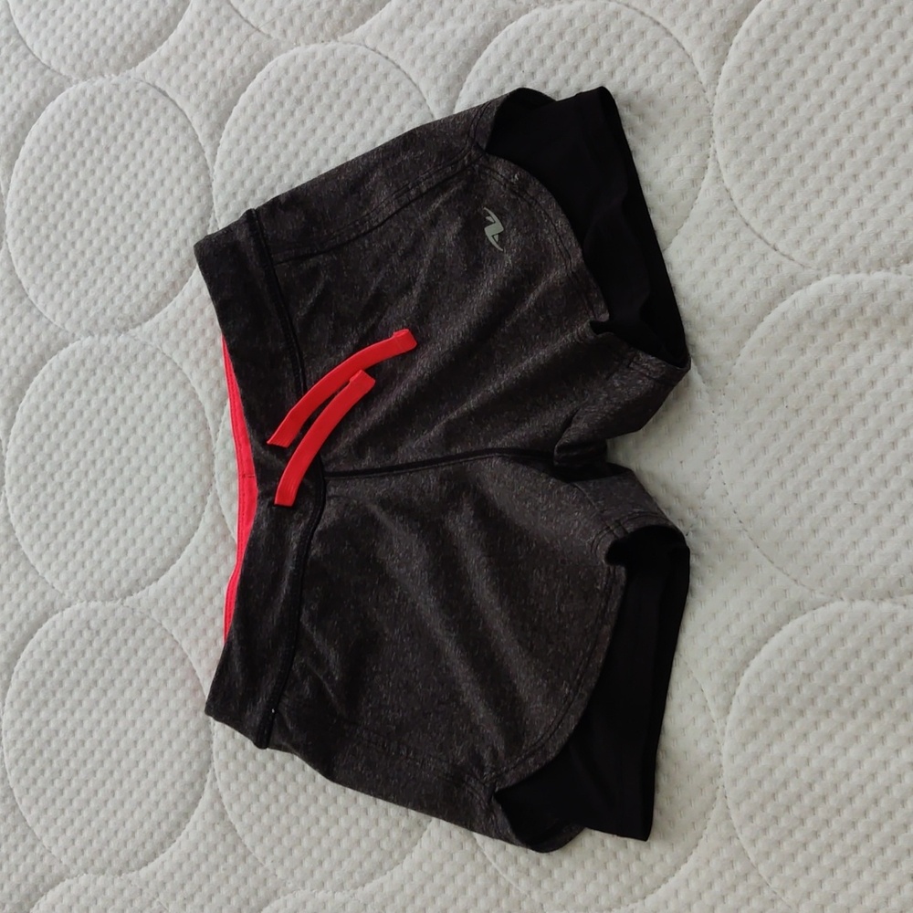 4/10$ 🌸Athletic girls shorts